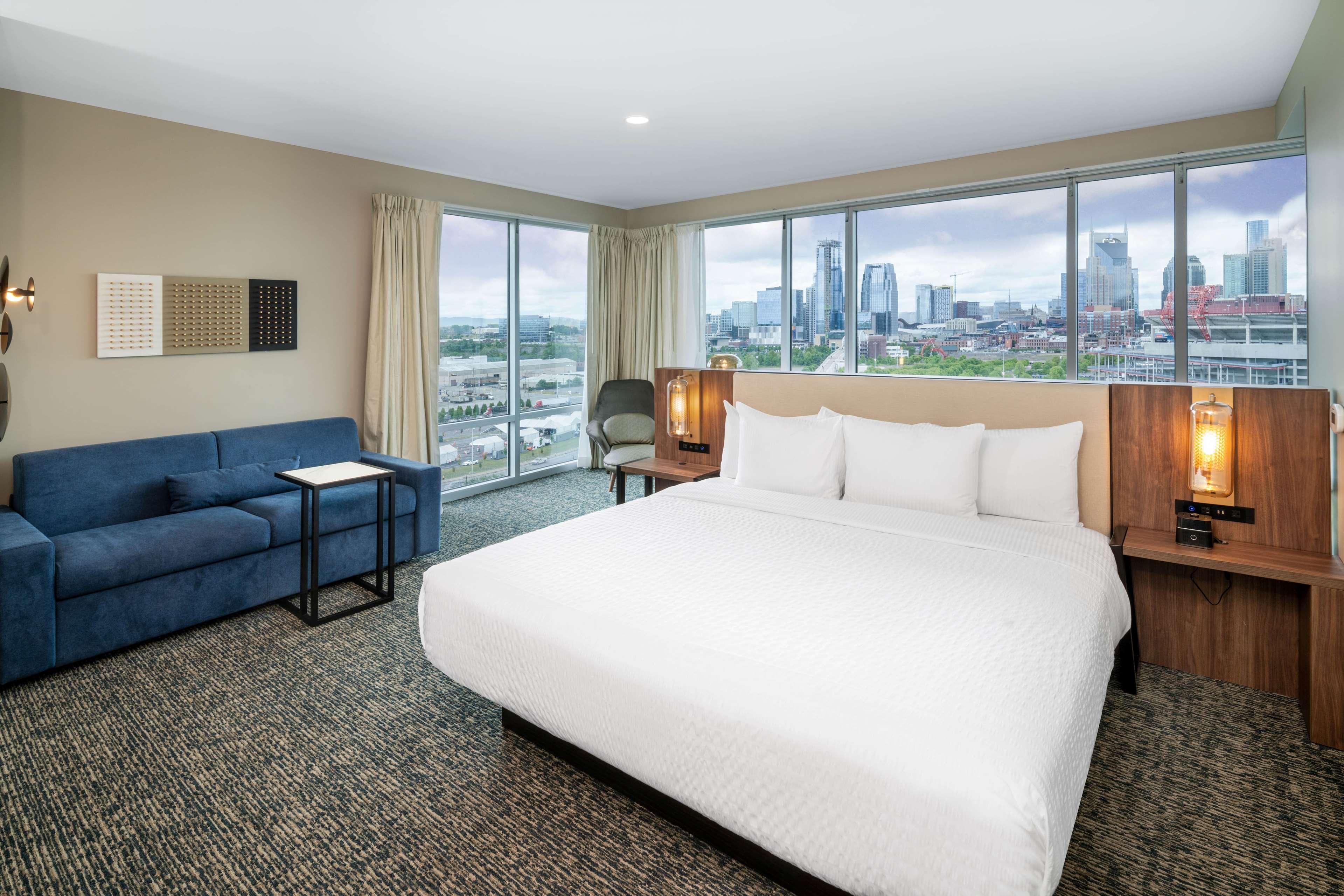 La Quinta Inn & Suites By Wyndham Nashville Downtown Stadium 외부 사진